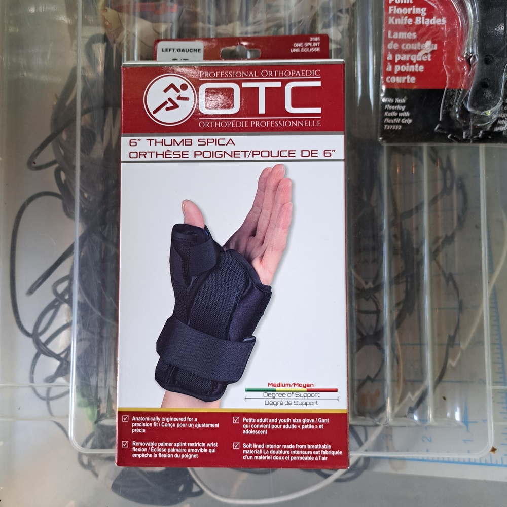 TC Black Thumb Spica Support